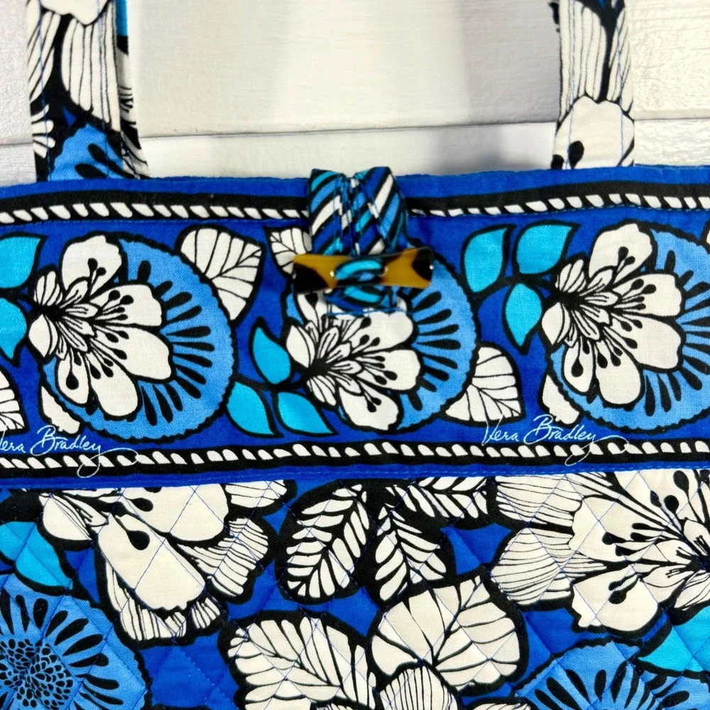 Vera Bradley Blue Bayou Quilted Cotton Floral Shoulder‎ Tote Large